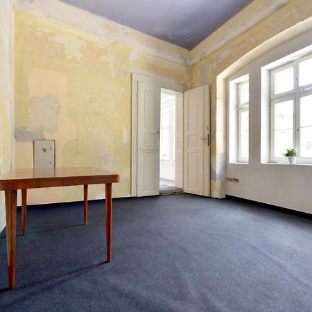 Apartman S Balkonom Trencin Exterior foto