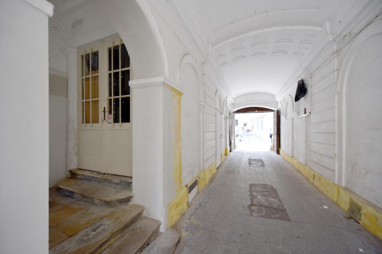 Apartman S Balkonom Trencin Exterior foto
